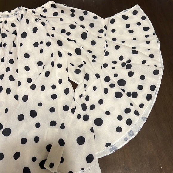 Boho Off Shoulder Tie Front Top - Picture 5 of 9